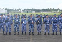 Danlanud RSA Beri Penghargaan kepada 2 Atlet Berprestasi Tingkat Nasional