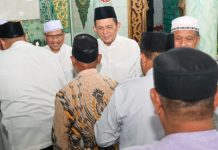 Safari Ramadhan di Tanjungpinang, Gubernur Kepri Serahkan Bantuan Rumah Ibadah dan Salurkan Zakat untuk Duafa