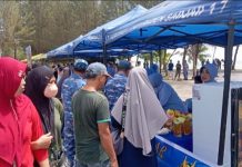 Sambut Idul Fitri, Lanud Raden Sadjad Natuna Hadirkan Bazar Ramadhan TNI di Perbatasan